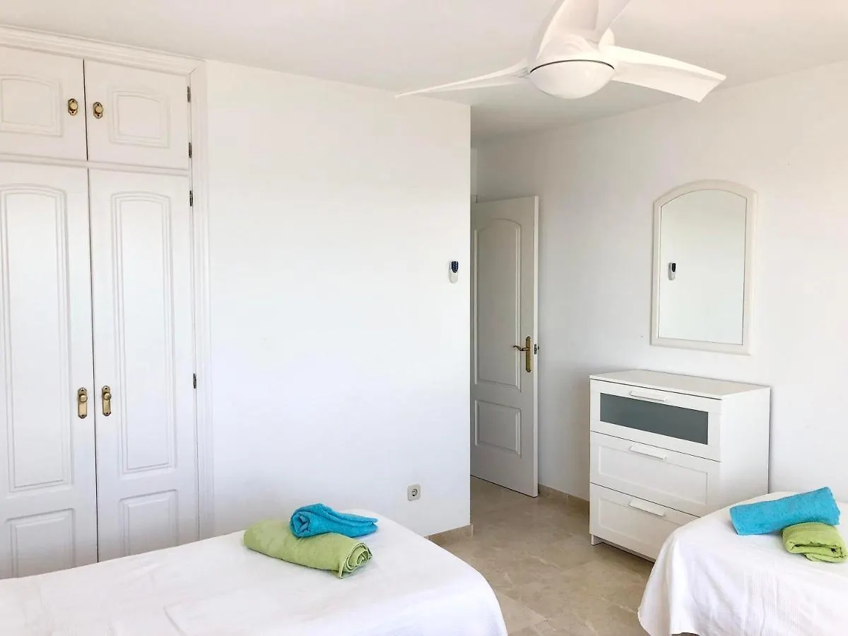 Estepona Villa Sea Front 0*,  スペイン